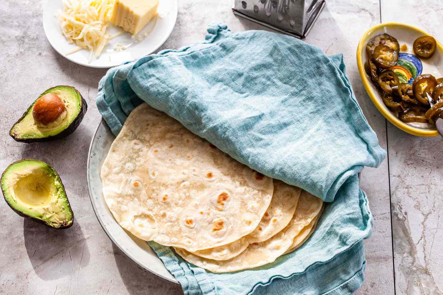 6 x Large Flour Tortillas - تورتيلا راب حجم كبير